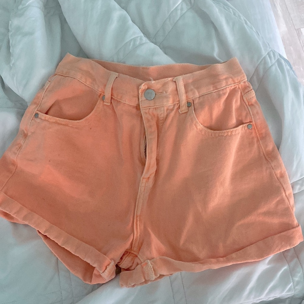 orange shorts